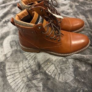 Steve Madden Brown Leather Ankle Boots with Zipper and Lace-Up Design